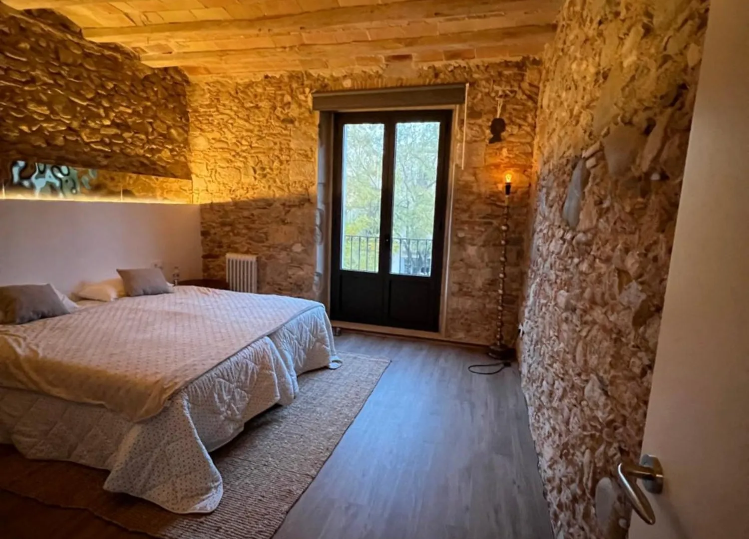 Bellaire Barri Vell Apartment Girona Spain